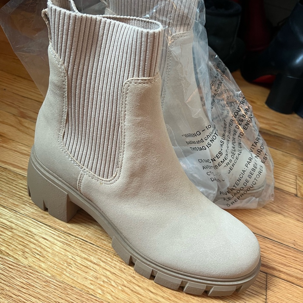 Steve Madden Cream Ankle Boots